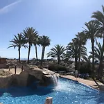 Apartment Pool Paradise