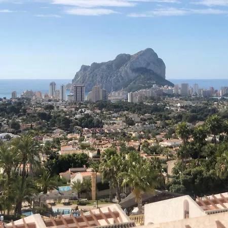 Apartment Pool Paradise