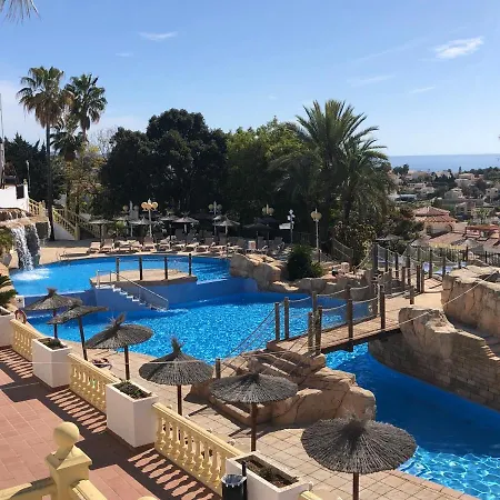 Pool Paradise Apartment